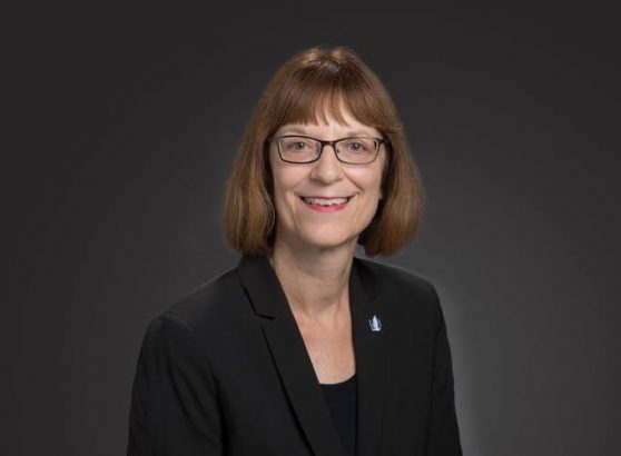 headshot of Linda Stueber